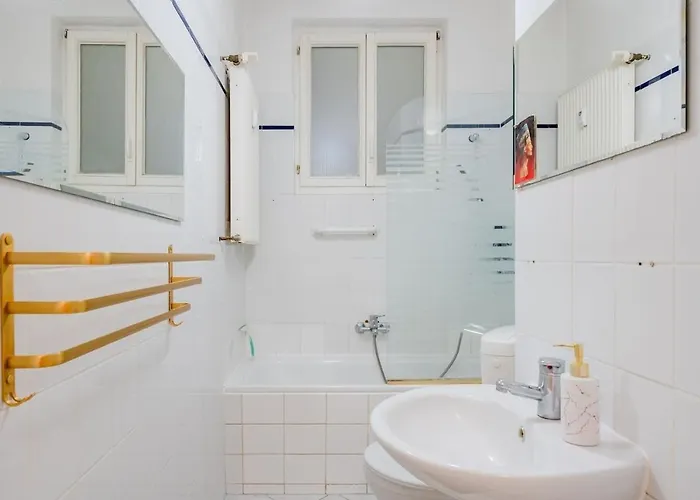 Tranquil Retreat Prenziberlin Near Alexanderplatz 公寓