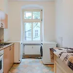 Tranquil Retreat Prenziberlin Near Alexanderplatz Apartman *
