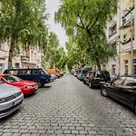 Apartman Tranquil Retreat Prenziberlin Near Alexanderplatz Berlin