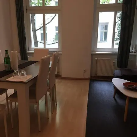 Apartment Tranquil Retreat Prenziberlin Near Alexanderplatz