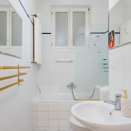 Tranquil Retreat Prenziberlin Near Alexanderplatz Appartement
