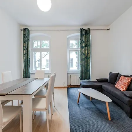 Tranquil Retreat Prenziberlin Near Alexanderplatz Appartement